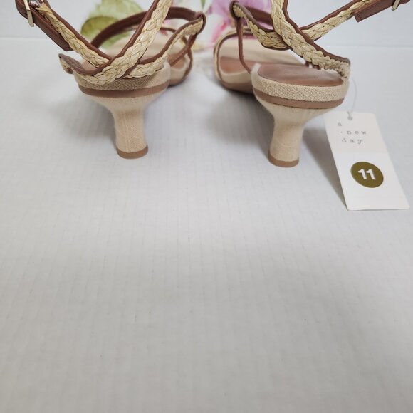 A New Day Women's Size 11 Tan Irena Strappy Open Toe Kitten Heels NWT - Picture 5 of 6